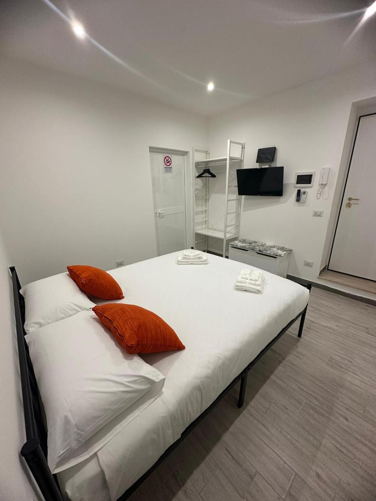 Bari Valona Rooms Bagian luar foto