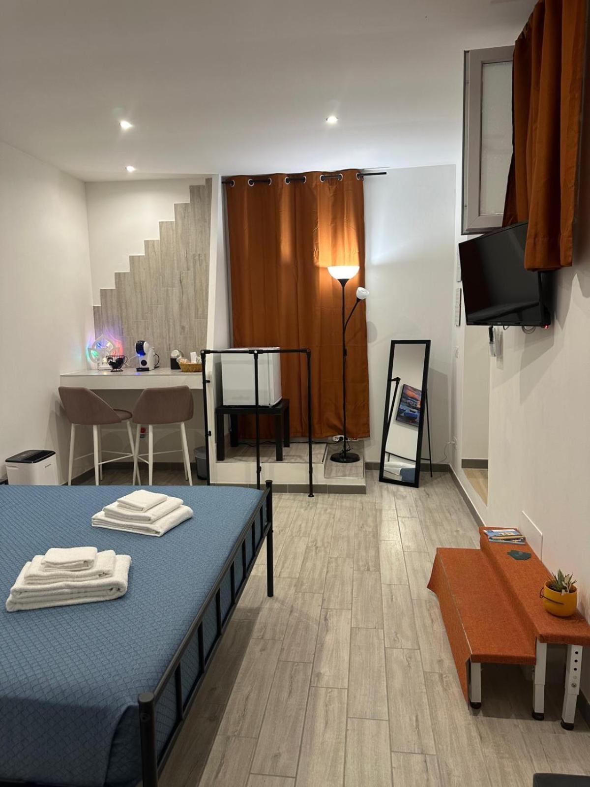 Bari Valona Rooms Bagian luar foto